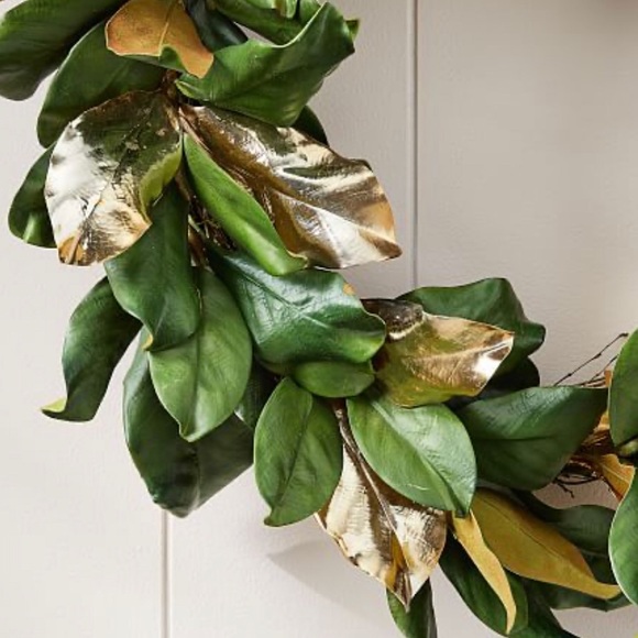 Faux Magnolia Leaves Wreath. - Picture 6 of 6